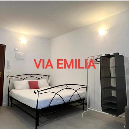 Via Agucchi & Via Emilia Apartments Bologne Extérieur photo
